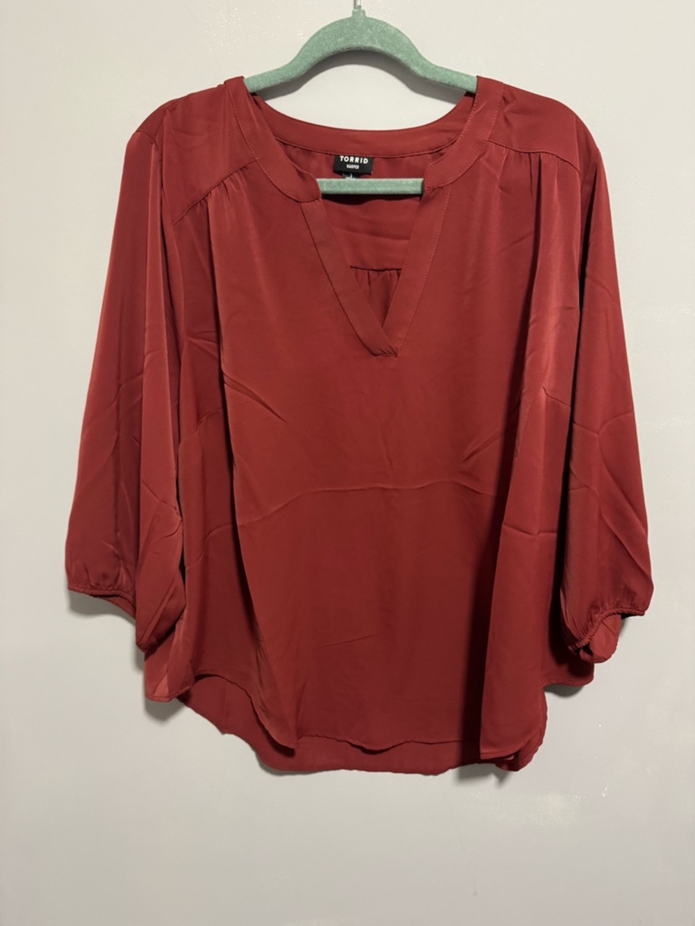 NWOT- Torrid- Harper Blouse. Size 1X - Picture 2 of 3